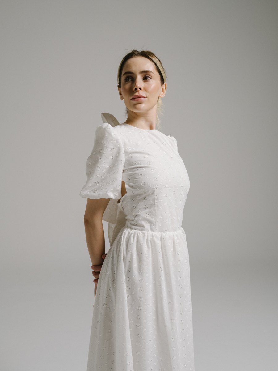 IN·EI, Eyelet.